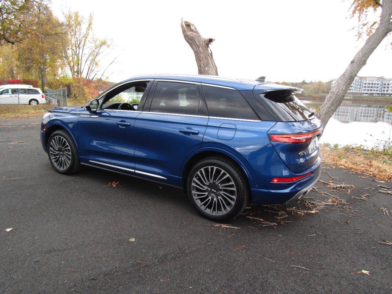 Used 2020 Lincoln Corsair Reserve w/ Equipment Group 201A AWD/4WD image 45
