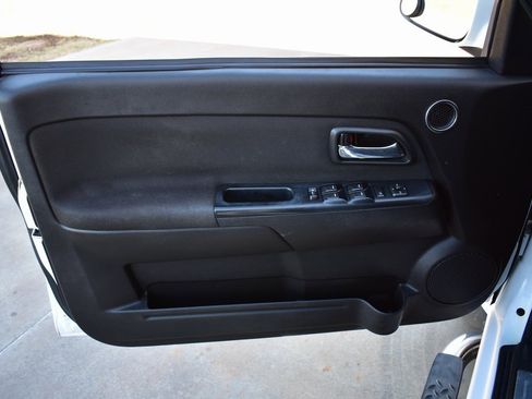 Used 2010 GMC Canyon SLT image 12