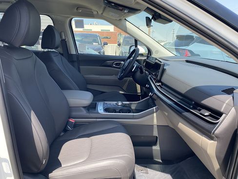 New 2026 Kia Carnival LXS FWD image 27