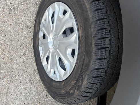 Used 2024 Ford Transit 350 XLT RWD image 12
