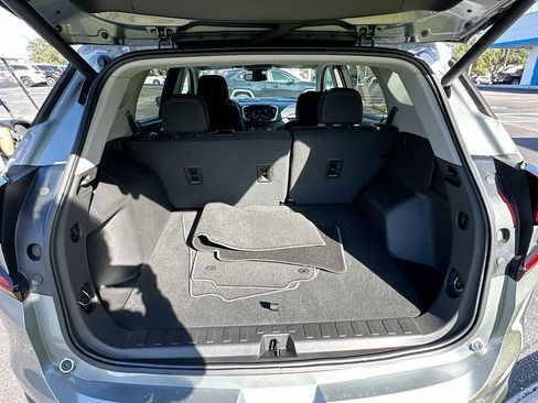 Certified 2023 GMC Terrain SLE w/ Driver Convenience Package image 24