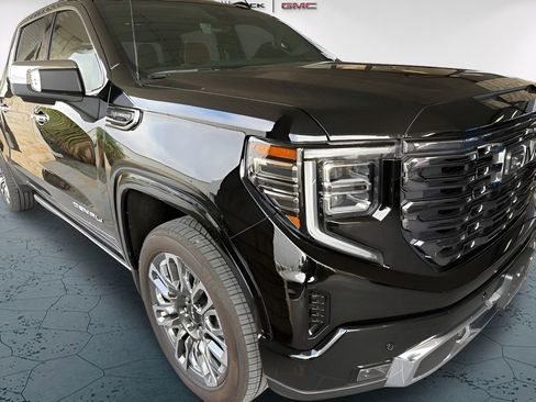 Used 2025 GMC Sierra 1500 Denali Ultimate AWD/4WD image 3