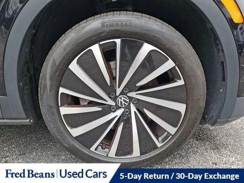 Used 2024 Volkswagen ID.4 Pro AWD/4WD image 12