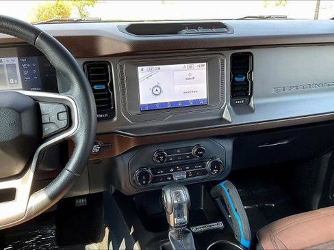 Certified 2022 Ford Bronco Outer Banks image 6