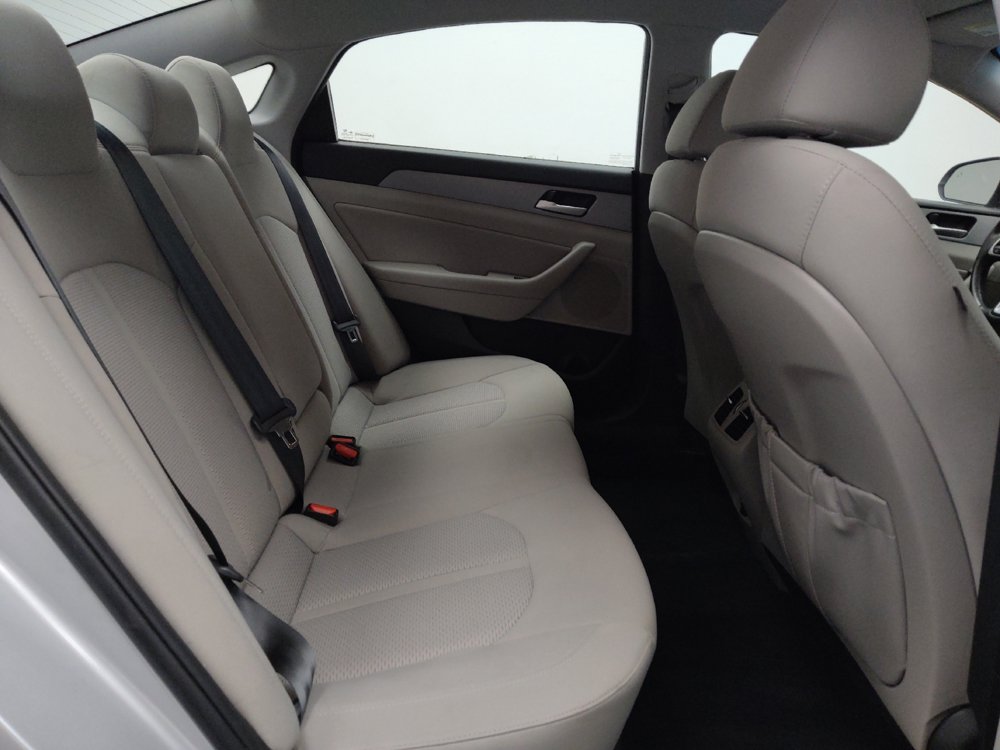 Used 2019 Hyundai Sonata SEL w/ Tech Package 02 FWD image 19