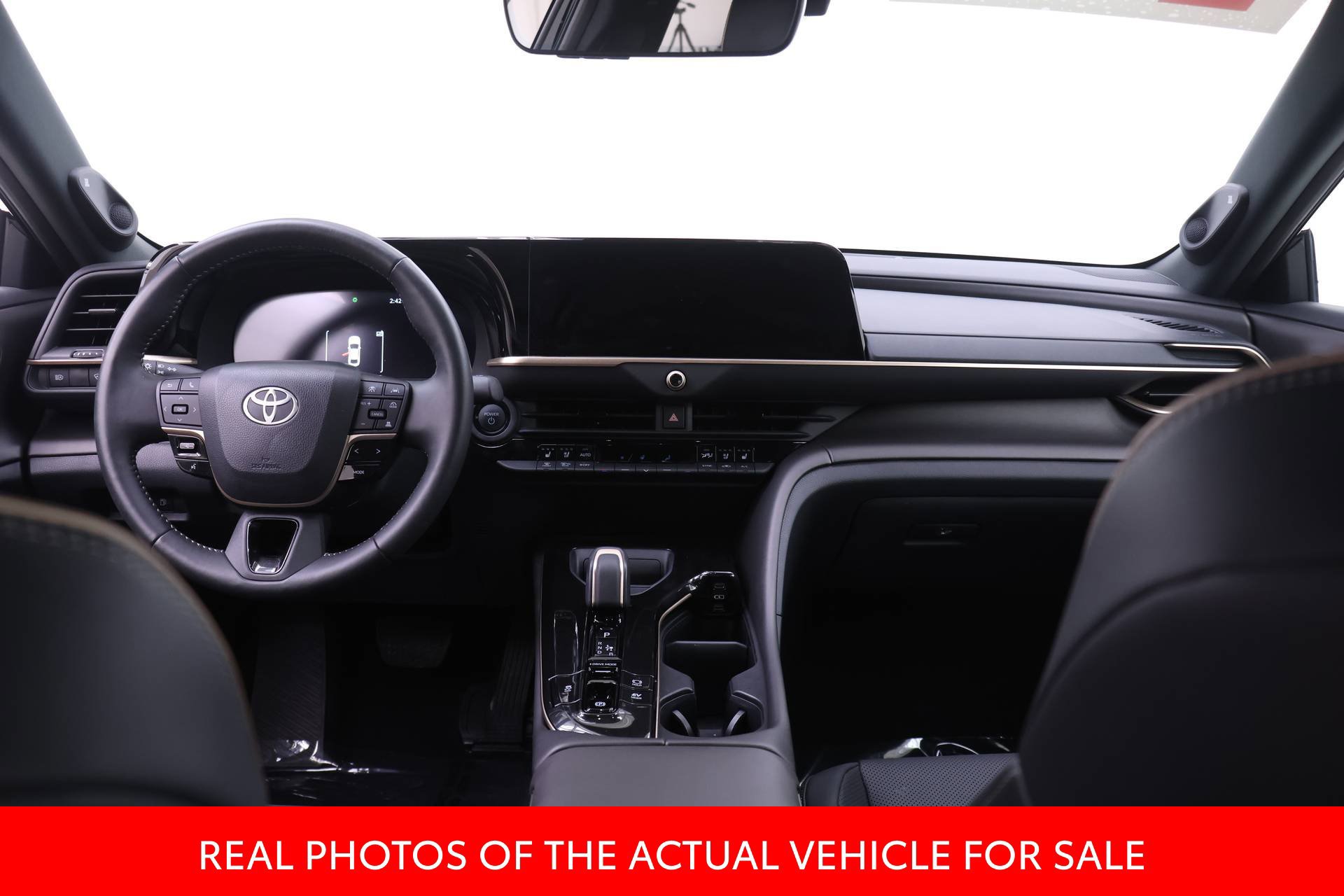 Certified 2026 Toyota Crown AWD/4WD image 5