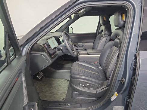 Used 2024 Rivian R1S Adventure AWD/4WD image 21
