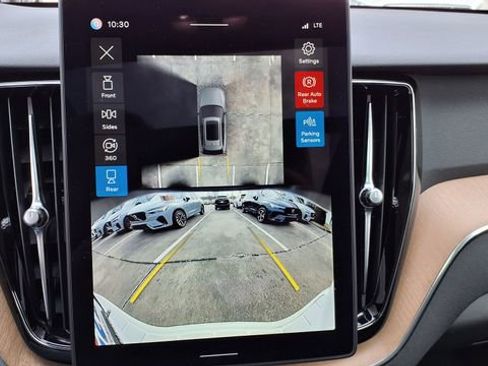 New 2026 Volvo XC60 B5 Plus w/ Protection Package Premier image 23