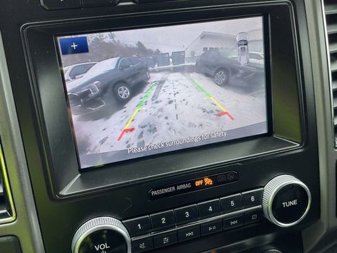 Used 2021 Ford Expedition XLT image 10