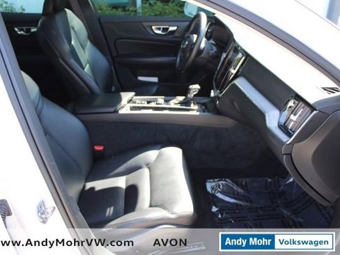 Used 2020 Volvo S60 T6 Momentum w/ Protection Package Premier image 22