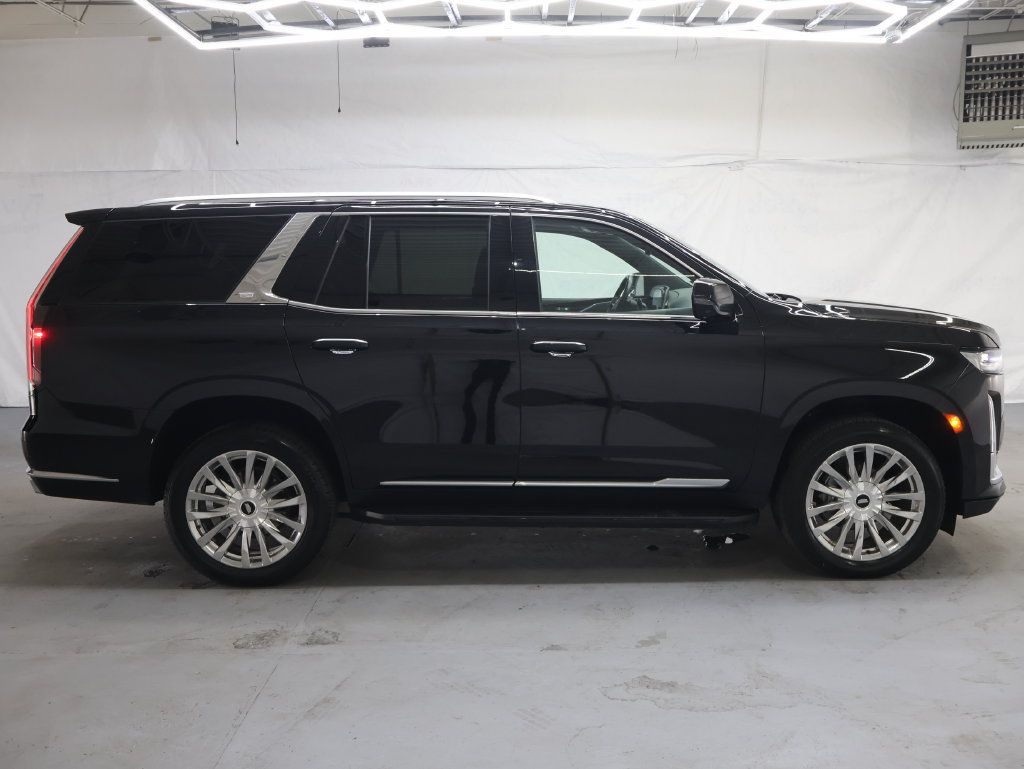 Used 2022 Cadillac Escalade Premium Luxury AWD/4WD image 8