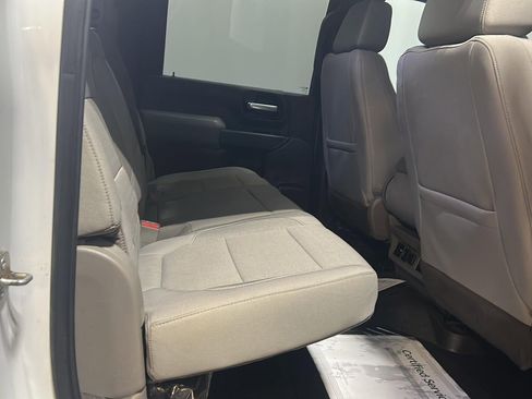 Used 2021 Chevrolet Silverado 3500 LT w/ Convenience Package image 12