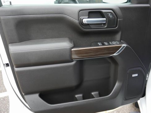 Used 2022 Chevrolet Silverado 1500 RST w/ LPO, Blackout Package image 27