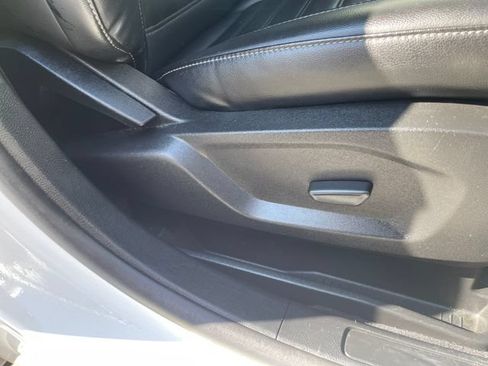Used 2024 Ford Edge SEL AWD/4WD image 34