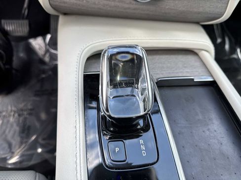 Used 2022 Volvo XC90 T8 Inscription image 30