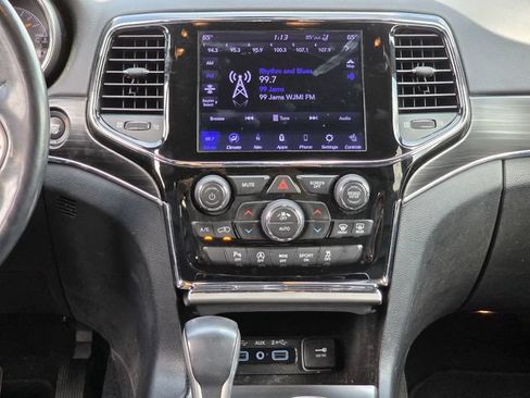 Used 2020 Jeep Grand Cherokee Limited w/ Luxury Group II RWD image 9