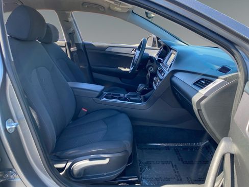 Used 2018 Hyundai Sonata SE FWD image 15