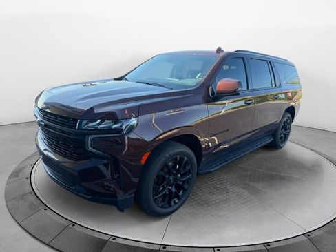Certified 2023 Chevrolet Suburban RST w/ Luxury Package AWD/4WD image 1