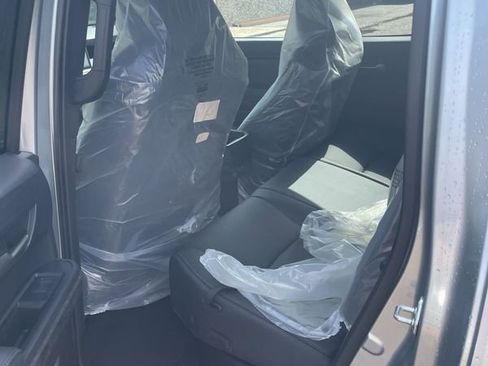 Used 2025 Toyota Tacoma Limited image 22