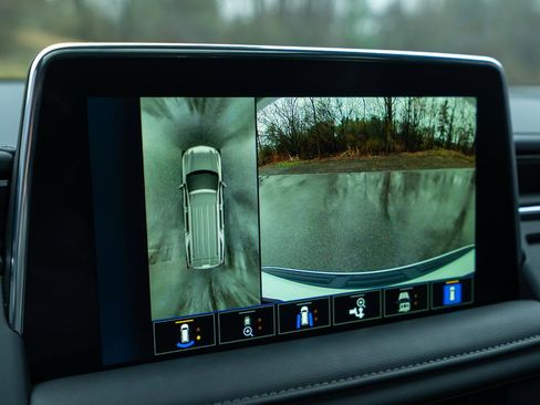 Used 2023 Chevrolet Tahoe LT w/ Luxury Package image 23