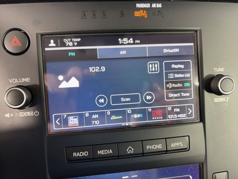 Used 2024 Subaru Outback AWD/4WD image 20