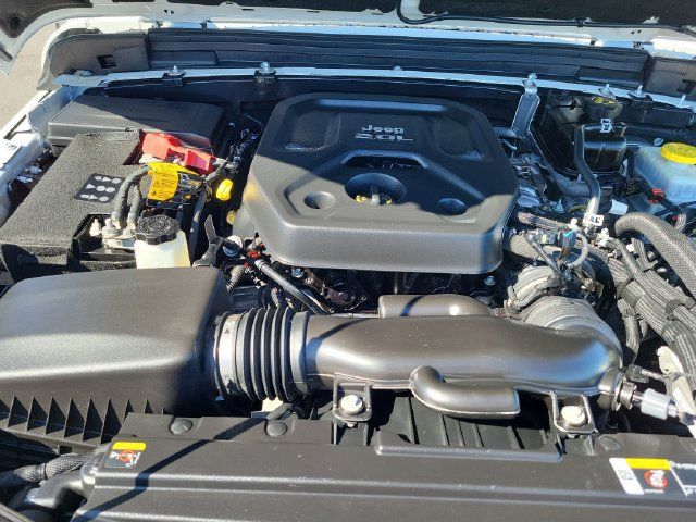 Used 2022 Jeep Wrangler Sport AWD/4WD image 15