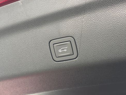 New 2026 GMC Yukon AT4 Ultimate AWD/4WD image 15