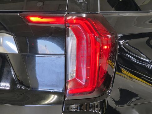 Used 2023 GMC Yukon Denali w/ Max Trailering Package image 12
