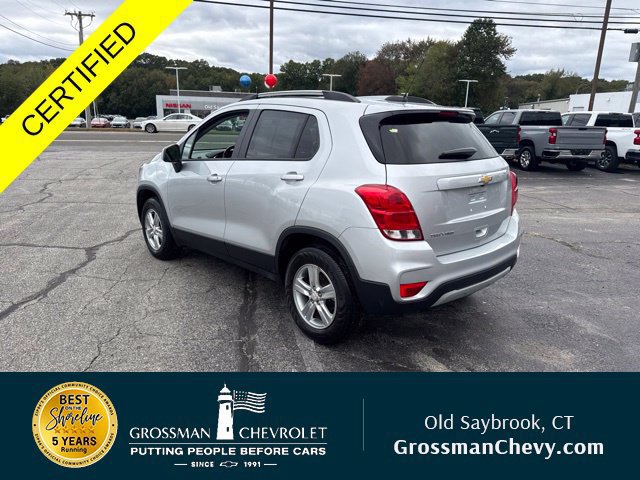 Used 2022 Chevrolet Trax LT w/ LT Convenience Package AWD/4WD image 6
