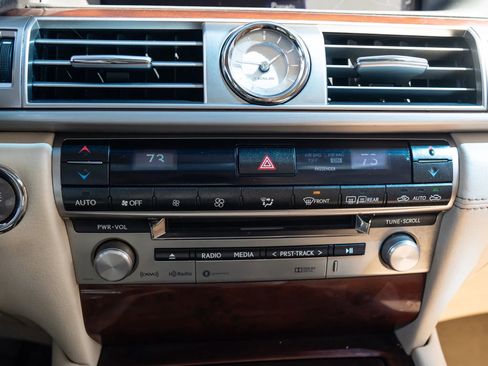 Used 2016 Lexus LS 460 AWD w/ Comfort Package image 33