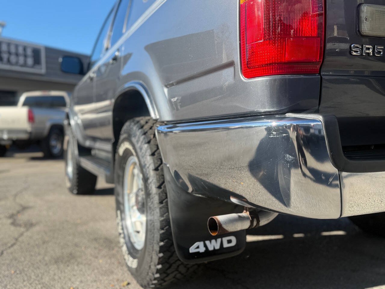 Used 1990 Toyota 4Runner SR5 AWD/4WD image 96