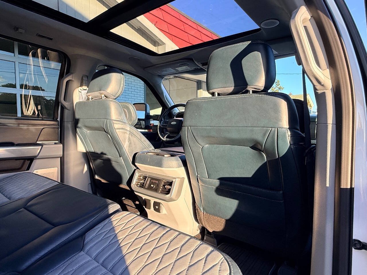 Used 2024 Ford F350 Limited w/ FX4 Off-Road Package AWD/4WD image 40