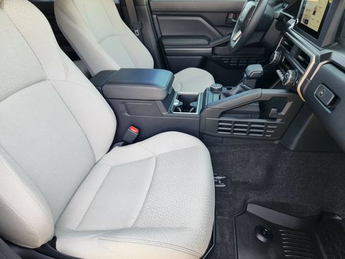Used 2026 Toyota 4Runner SR5 RWD image 14