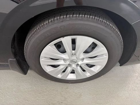 Used 2025 Nissan Sentra S FWD image 4