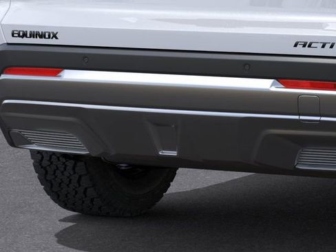 New 2026 Chevrolet Equinox ACTIV w/ Convenience Package III image 14