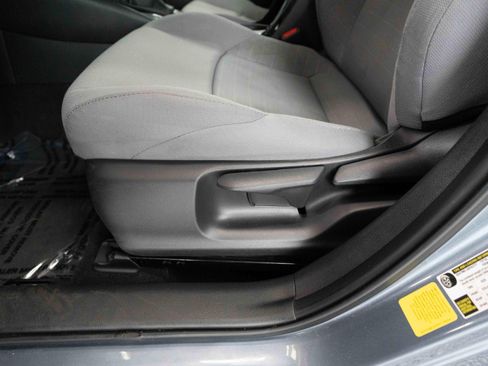 Used 2024 Toyota Corolla SE w/ SE Premium Package FWD image 12