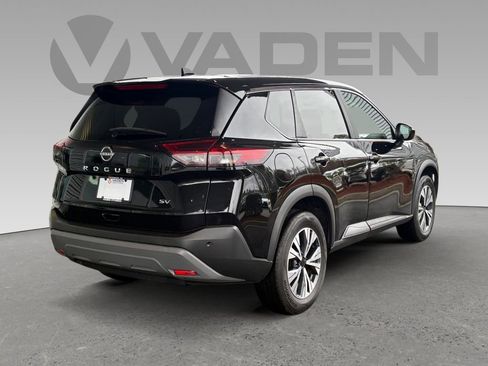 Used 2023 Nissan Rogue SV image 20