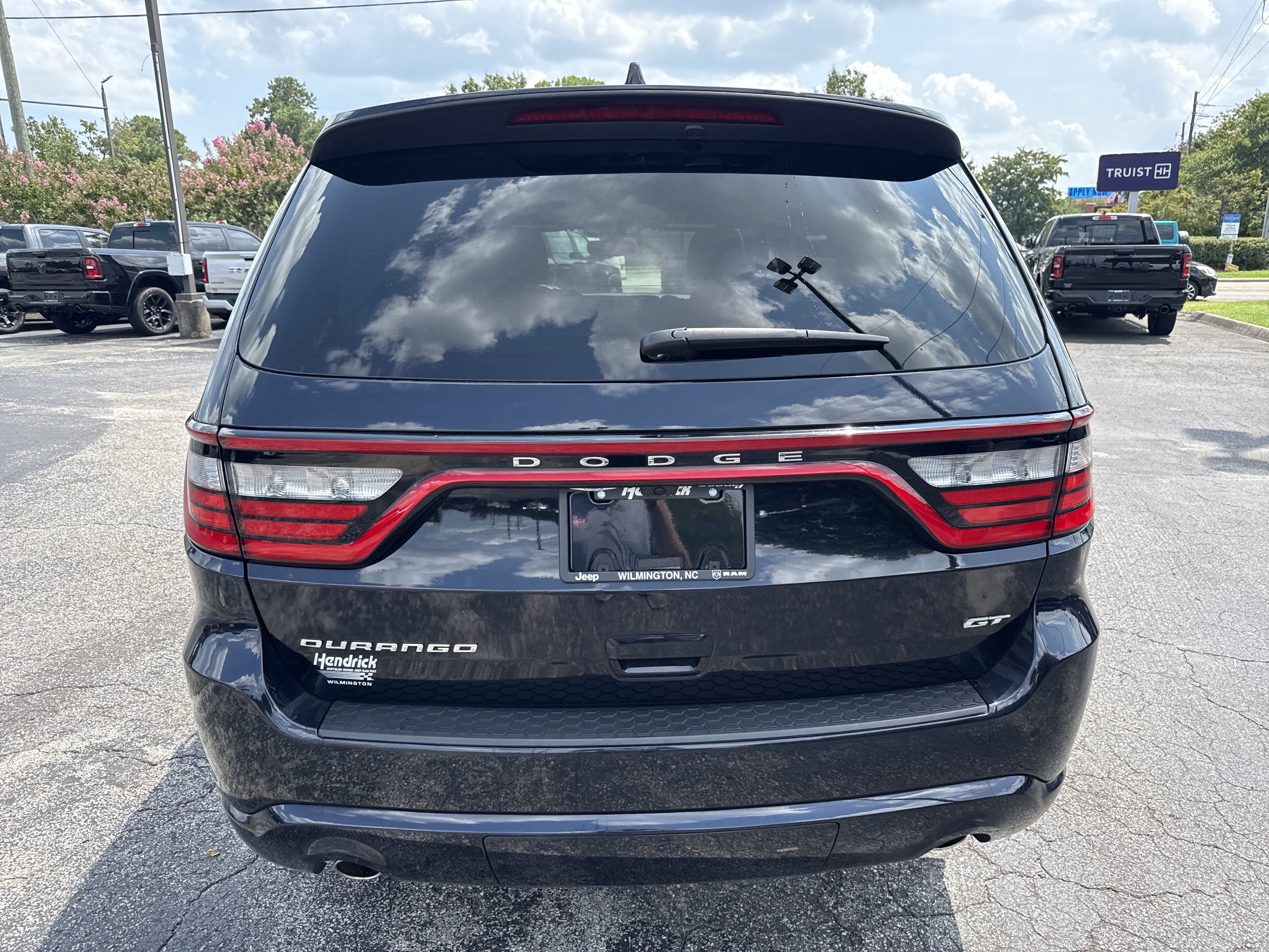 Used 2025 Dodge Durango GT RWD image 8