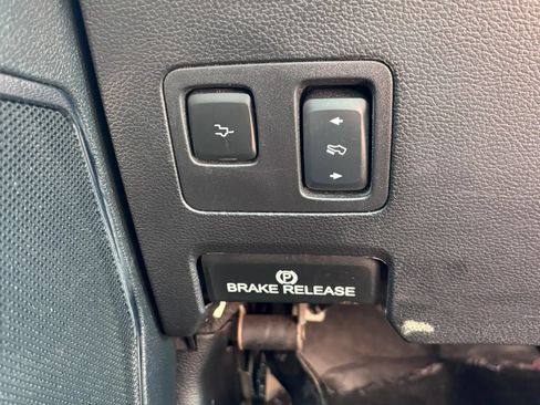 Used 2018 Ford F250 Lariat w/ Lariat Ultimate Package AWD/4WD image 13