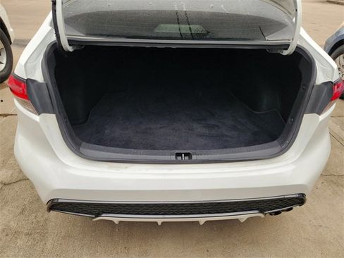 Used 2021 Toyota Corolla SE image 19
