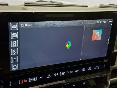 Used 2025 GMC Hummer EV 2X image 15