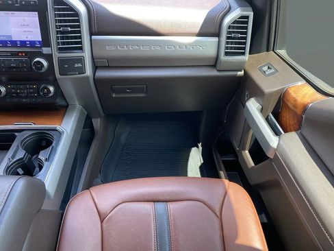 Used 2020 Ford F250 King Ranch w/ King Ranch Ultimate Package AWD/4WD image 16