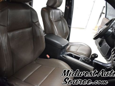 Used 2017 Toyota Tacoma Limited w/ Tow Package AWD/4WD image 35