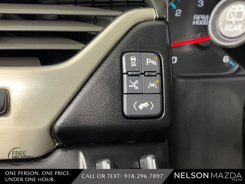 Used 2018 GMC Yukon Denali w/ Denali Ultimate Package image 30