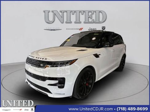 Used 2023 Land Rover Range Rover Sport SE Dynamic image 6