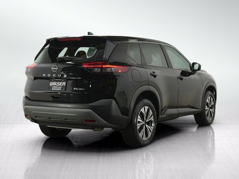 Used 2023 Nissan Rogue SV AWD/4WD image 5