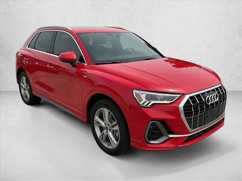 Used 2021 Audi Q3 2.0T Premium Plus AWD/4WD image 3