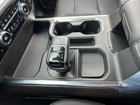 Used 2022 GMC Sierra 1500 SLT w/ SLT Premium Plus Package image 36