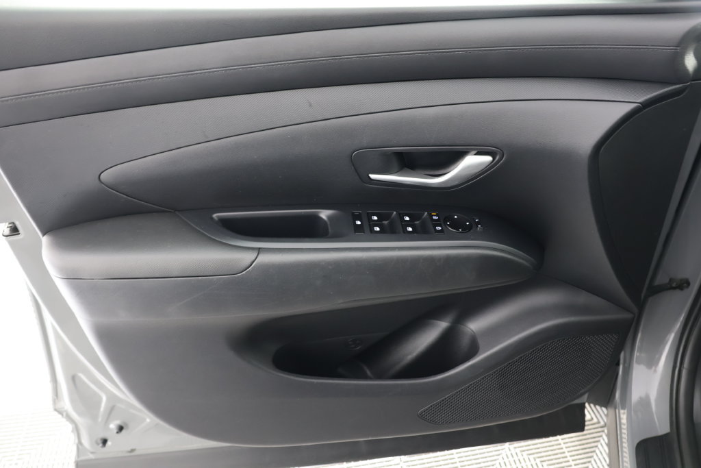 Used 2025 Hyundai Tucson SEL AWD/4WD image 26