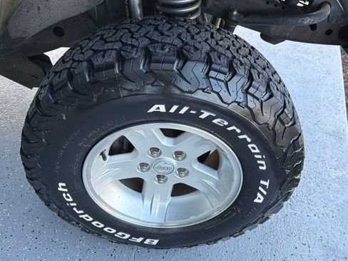 Used 2004 Jeep Wrangler 4WD image 10